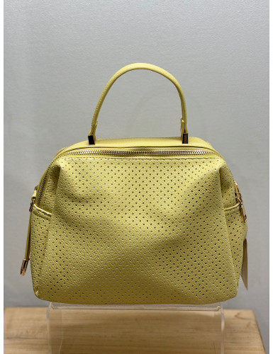 Mala amarela perfurada