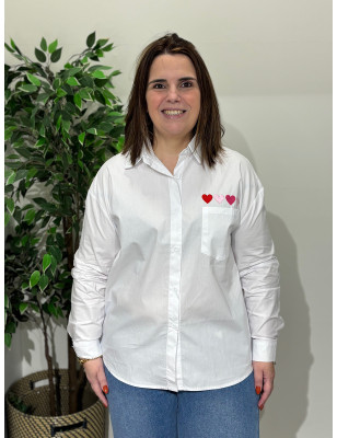 Camisa básica c/corações
