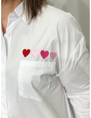 Camisa básica c/corações