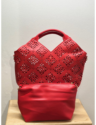 Mala de mão perfurada