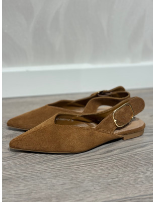 Sabrina de bico fino aberta atrás