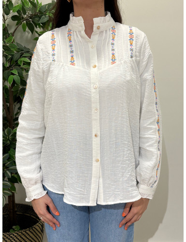 Camisa c/bordados