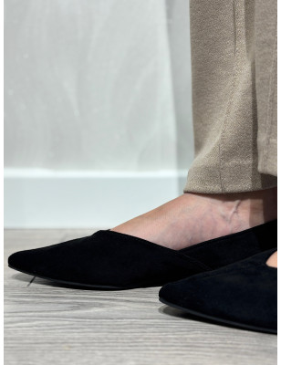 Sabrina de bico fino aberta atrás