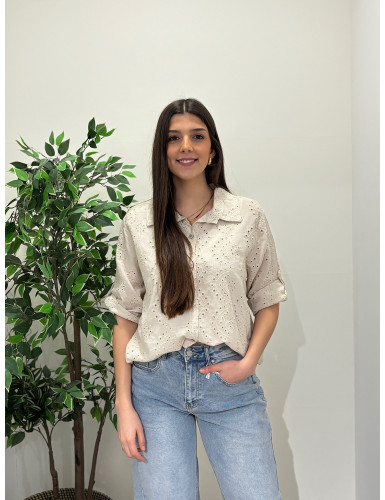 Camisa em Bordado Inglês