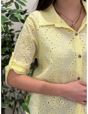 Camisa em Bordado Inglês